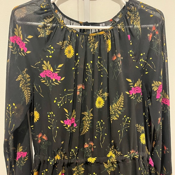 Uniqlo Black Floral Midi Dress gently worn - Picture 7 of 15
